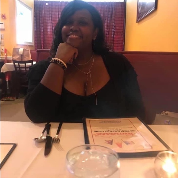 🎀 Meet your posher, Ayan 🎀 - Picture 7 of 10